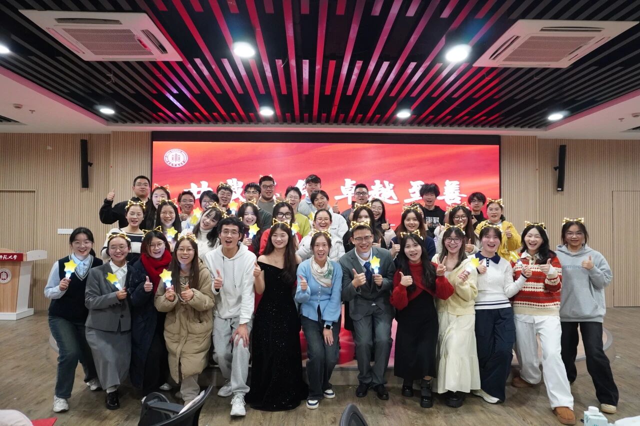 生日会： 慈善爱心屋20岁啦！